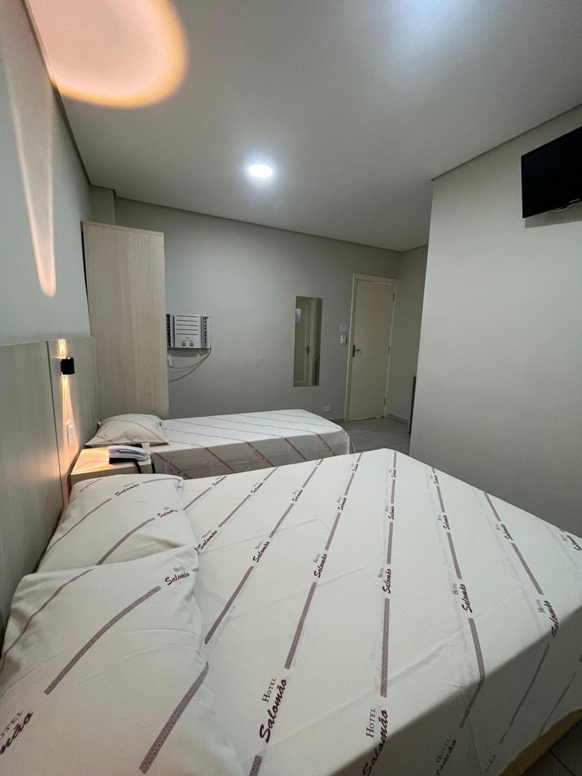Hotel Salomao - Proximo A 25 De Marco, Bom Retiro, Bras E Rua Santa Efigenia, A 2 Minutos Do Mirante Sampa Sky E Pista De Skate Anhangabau São Paulo Exterior photo