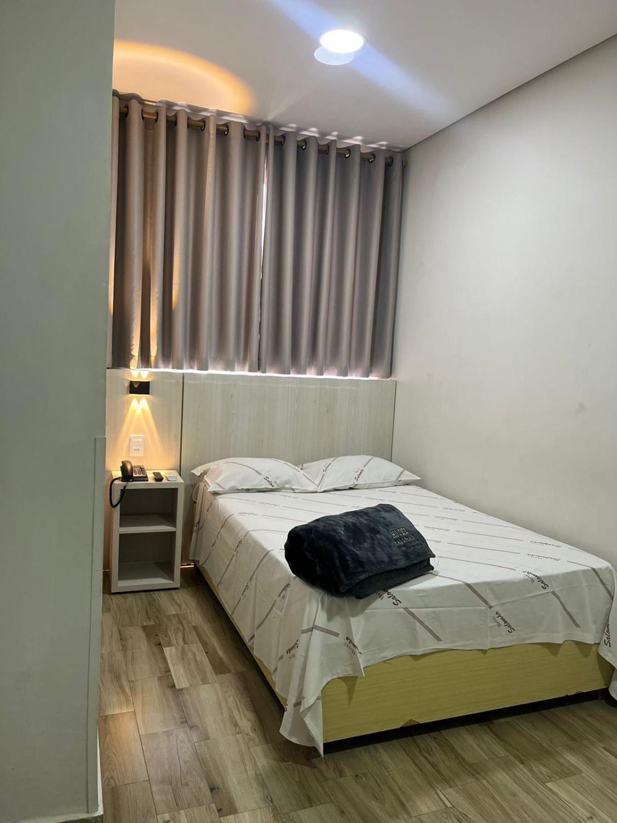 Hotel Salomao - Proximo A 25 De Marco, Bom Retiro, Bras E Rua Santa Efigenia, A 2 Minutos Do Mirante Sampa Sky E Pista De Skate Anhangabau São Paulo Exterior photo