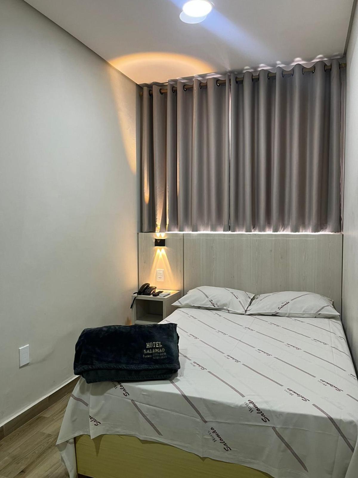 Hotel Salomao - Proximo A 25 De Marco, Bom Retiro, Bras E Rua Santa Efigenia, A 2 Minutos Do Mirante Sampa Sky E Pista De Skate Anhangabau São Paulo Exterior photo